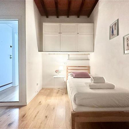 Appartamento Warm Retreat In The Heart Of Florence Cls Station Esterno foto