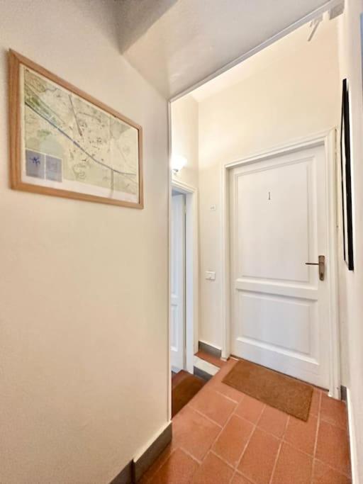 Appartamento Warm Retreat In The Heart Of Florence Cls Station Esterno foto