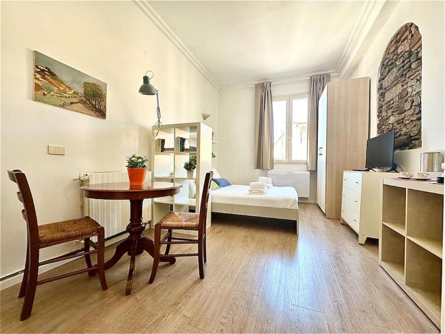 Appartamento Warm Retreat In The Heart Of Florence Cls Station Esterno foto